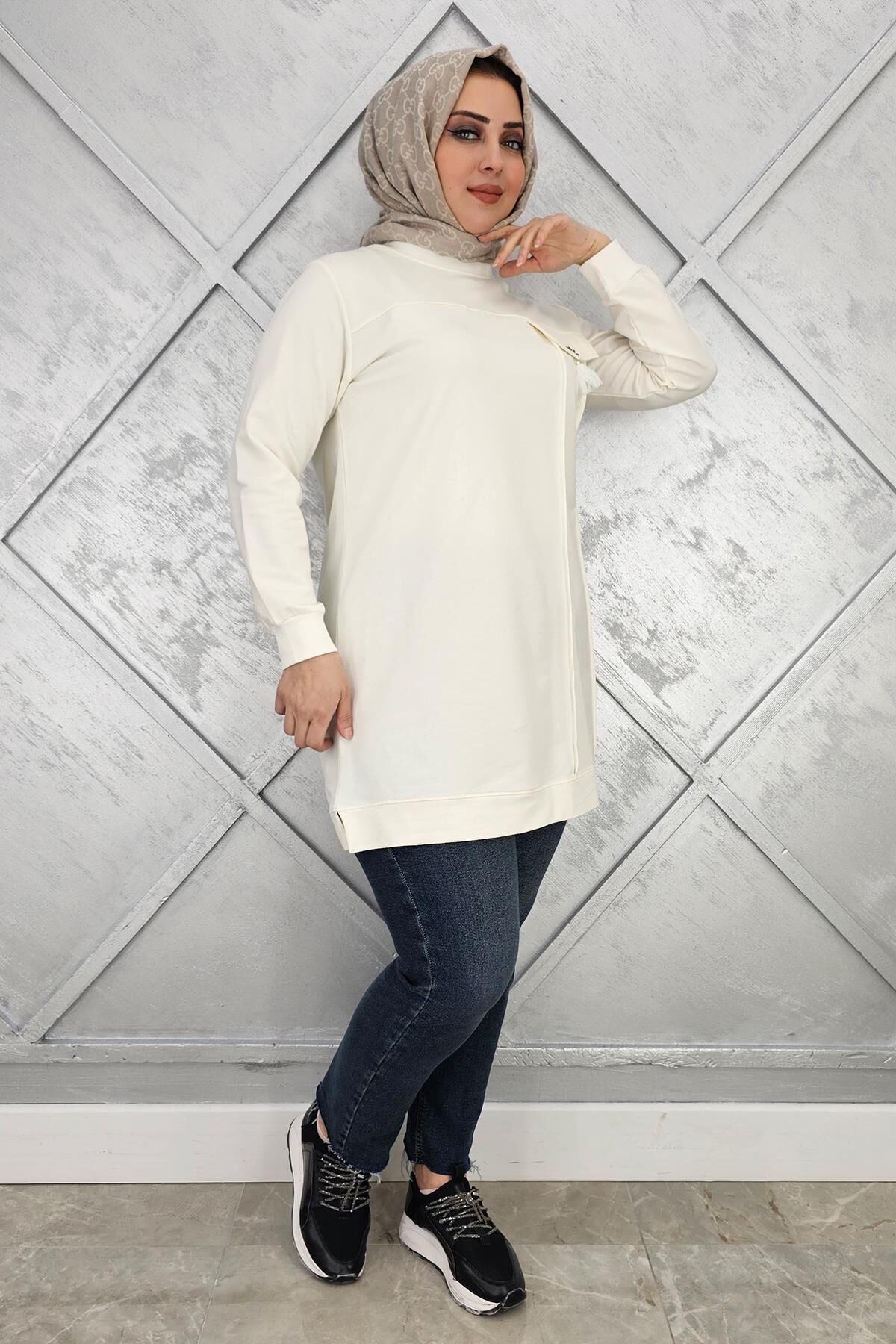 KADIN CEBİ TAŞ VE PÜSKÜL AKSESUAR DETAYLI TESETTÜR TUNİK EKRU - 3XL