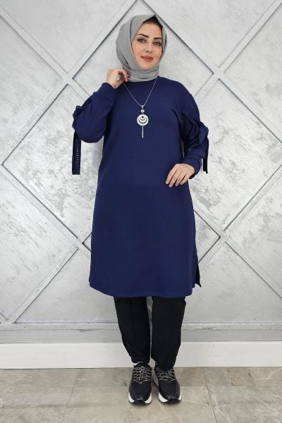 KADIN TAŞ VE KOLYE DETAYLI TESETTÜR TUNİK LACİVERT - 4 BEDEN